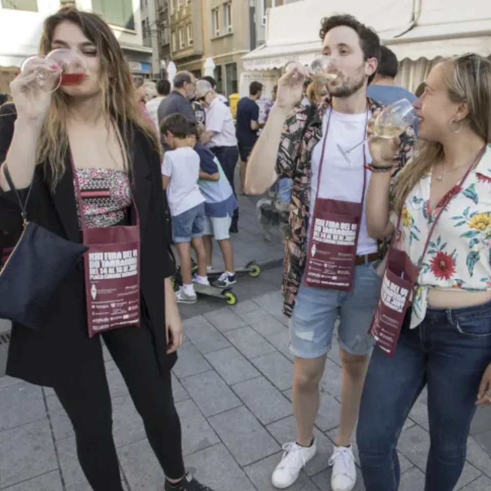 Feria del vino en Tarragona con copas y degustaciones