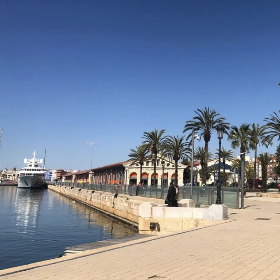 Barrio del Serrallo Tarragona Barrio marinero del Serrallo en Tarragona junto al puerto